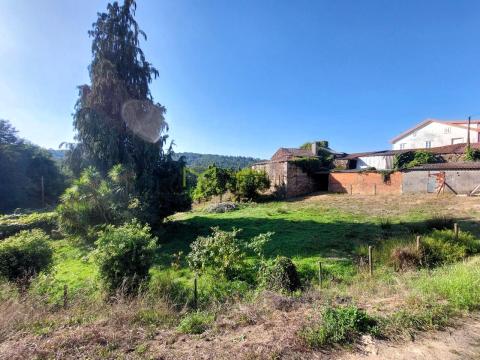 Casa de piedra con finca para reformar